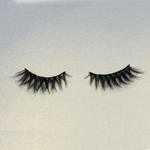 Load image into Gallery viewer, Lit - Magnetic Lashes - JeSuisDiva Premium Magnetic Lashes
